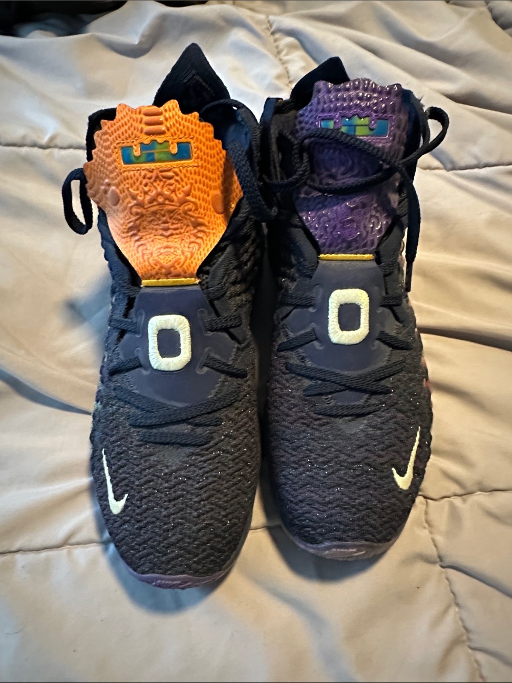 Nike Lebron James Space Jam Basketball Sneakers